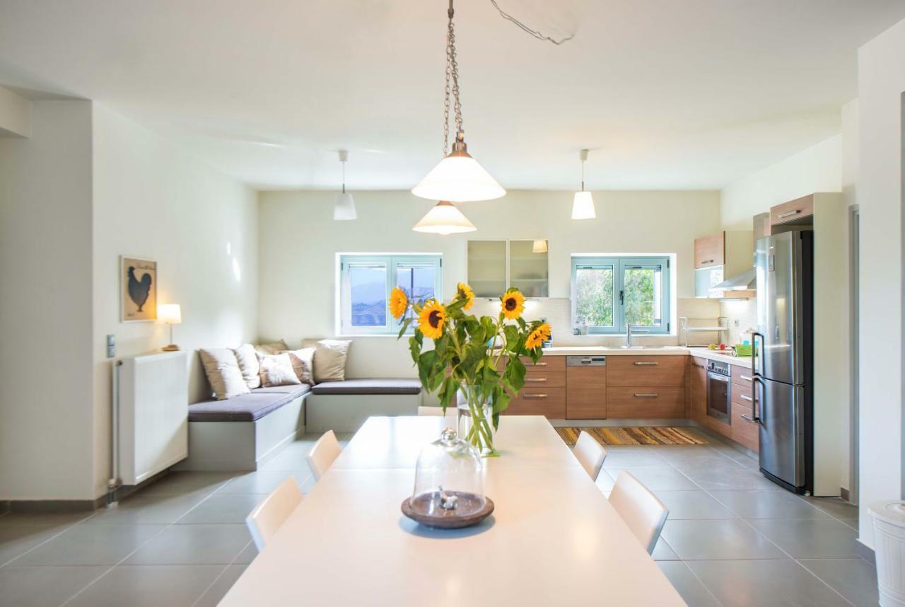 Villa Serenis Porovitsa Eksteriør billede